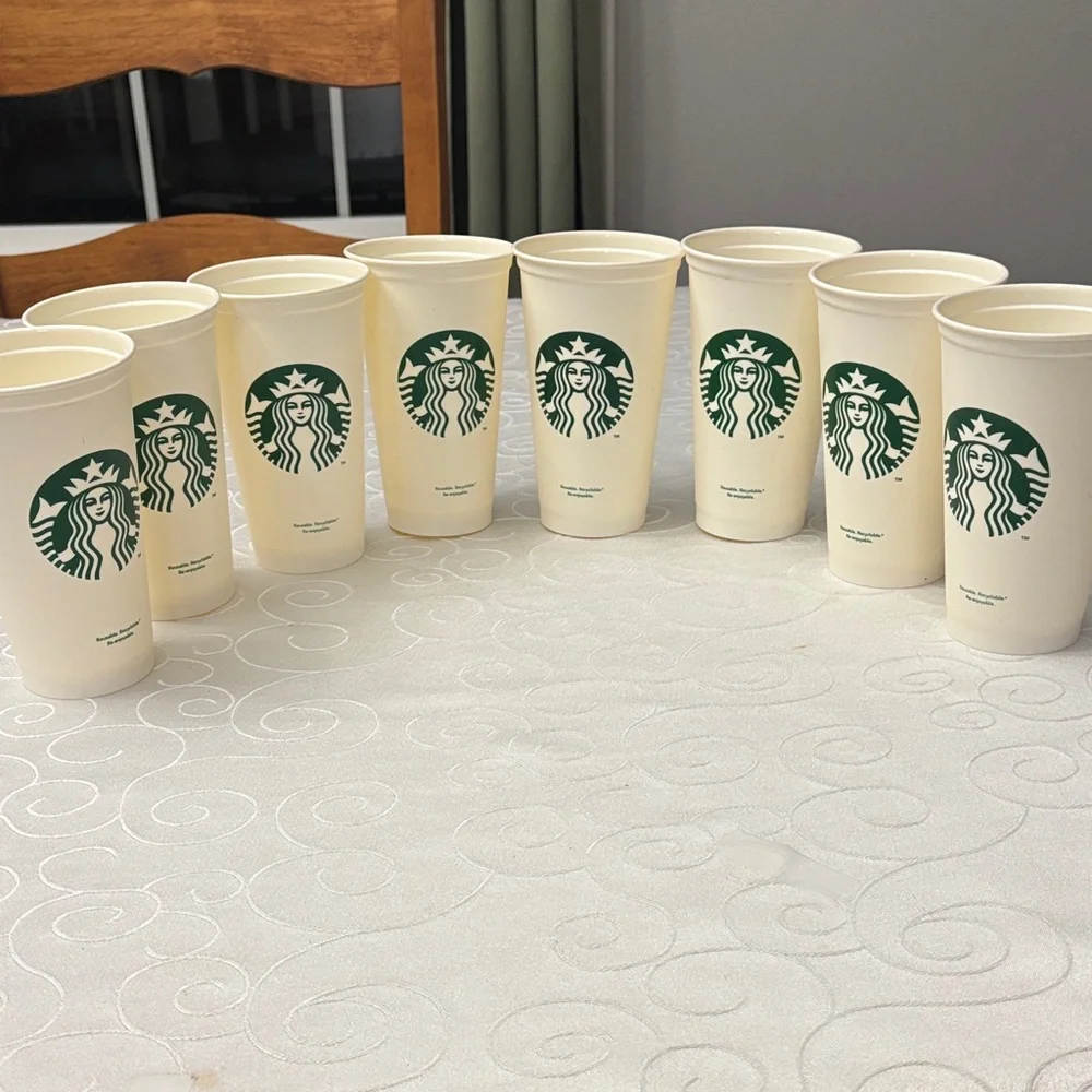 Starbucks Plastic 2012 16oz Travel Cups Cream White Green. Set of 8.